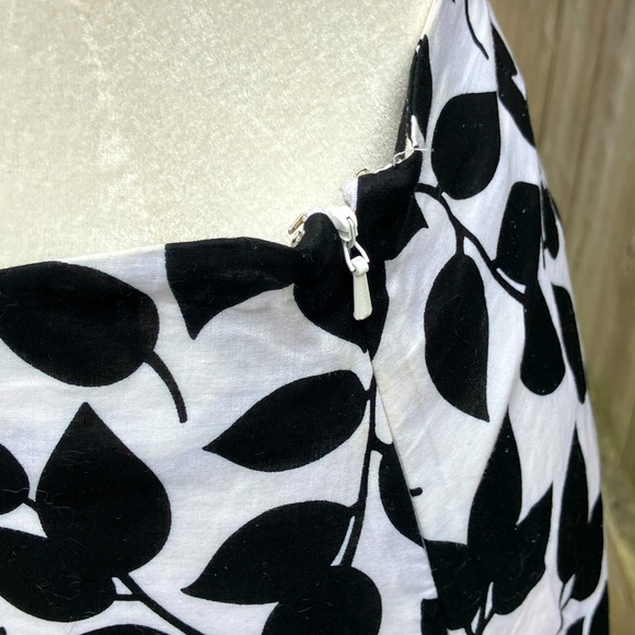 Y2K White Skirt with Black Leaves Designed - Picture 4 of 7